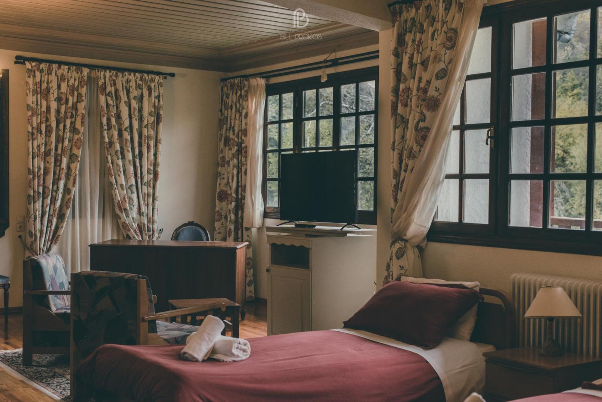 Bourazani Wild Life Resort Konitsa Rom bilde