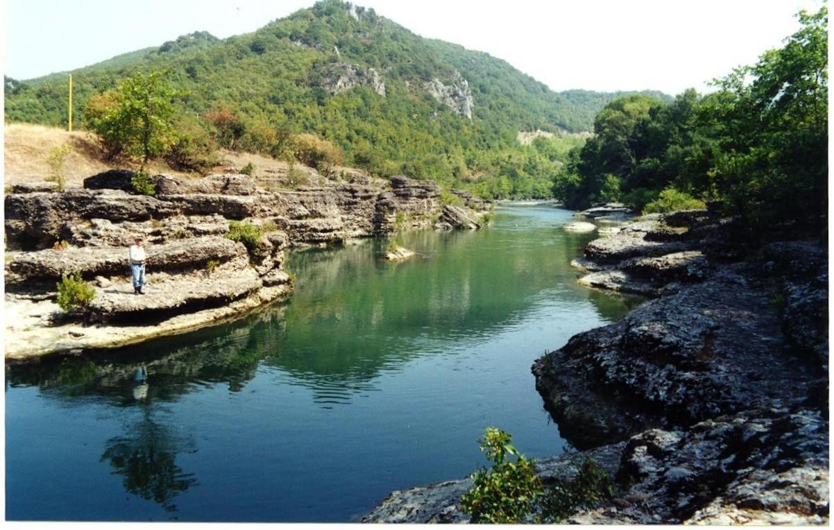 Bourazani Wild Life Resort Konitsa Eksteriør bilde
